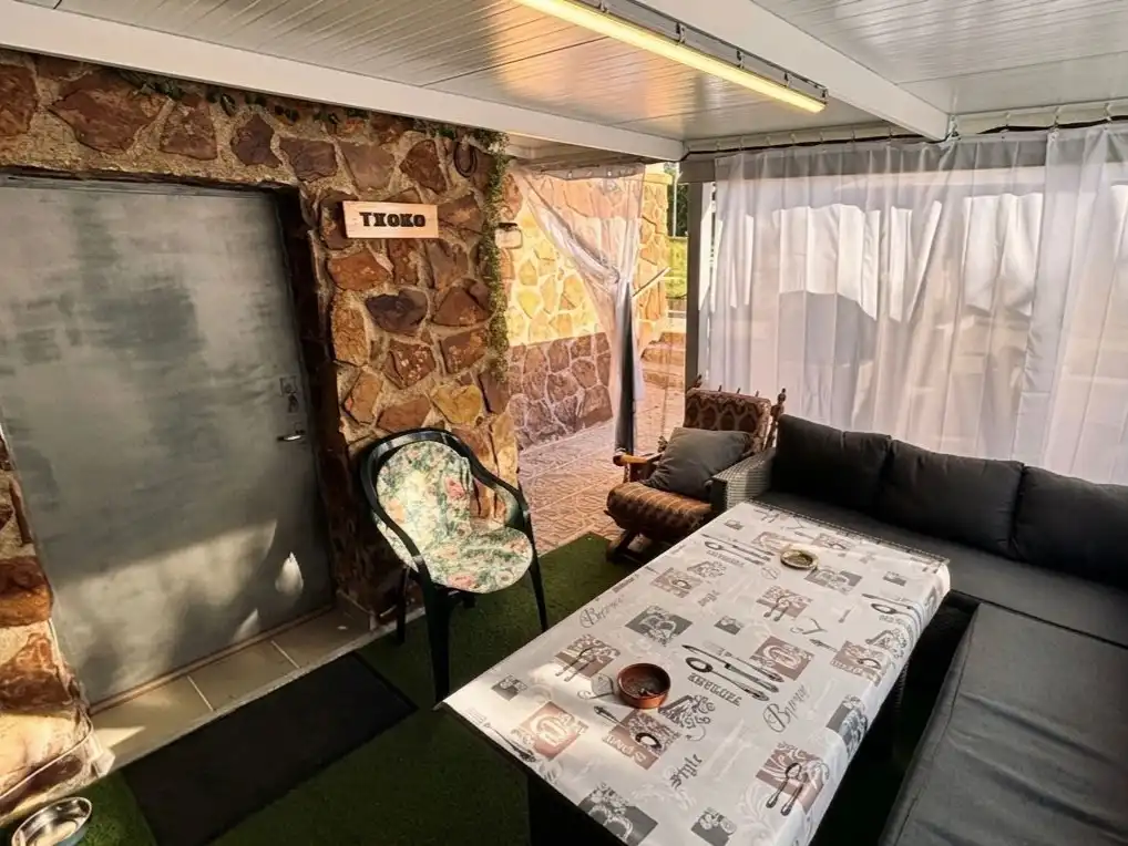 Casa o xalet en venda a Calle 8, 60, El Casar de Escalona Terrassa de Casa o xalet en venda en El Casar de Escalona amb Aire condicionat, Calefacció i Jardí privat