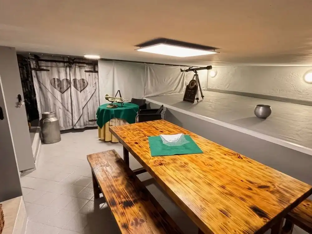 Casa o xalet en venda a Calle 8, 60, El Casar de Escalona Casa o xalet en venda en El Casar de Escalona amb Aire condicionat, Calefacció i Jardí privat