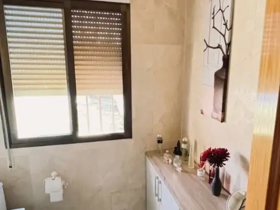 Casa o xalet en venda a Calle 8, 60, El Casar de Escalona Bany de Casa o xalet en venda en El Casar de Escalona amb Aire condicionat, Calefacció i Jardí privat