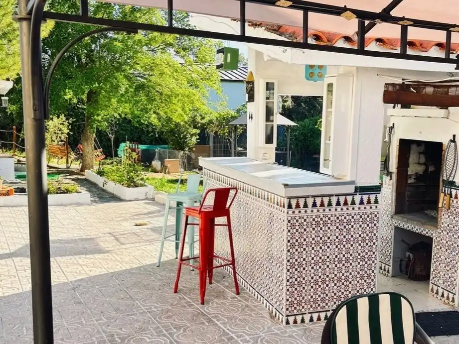 Casa o xalet en venda a Calle 8, 60, El Casar de Escalona Terrassa de Casa o xalet en venda en El Casar de Escalona amb Aire condicionat, Calefacció i Jardí privat