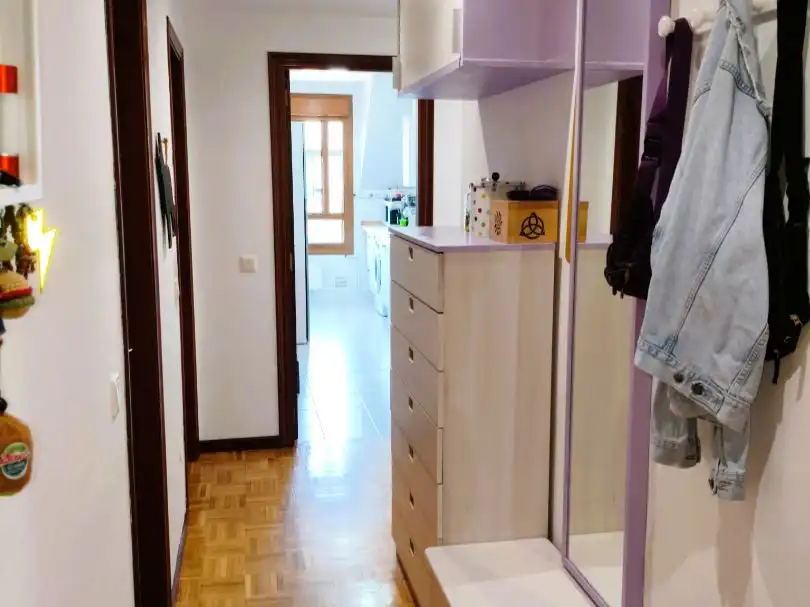 Piso en venta en Calle Tineo, 10, Oviedo Piso en venta en Oviedo