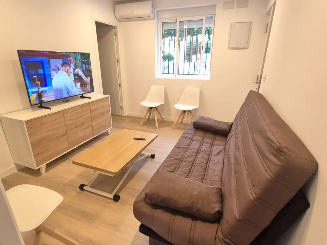 Flat for rent in Plaza del Rey, 4, Vélez-Rubio Living room of Flat for rent in Vélez-Rubio with Air Conditioner, Parquet flooring and Furnished