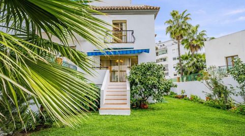 Einfamilien-Reihenhaus zum Verkauf in Calle Vicente Aleixandre, 1, Zona Calvario, Estepona - Bild 2 Foto 2 von Einfamilien-Reihenhaus zum Verkauf in Calle Vicente Aleixandre, 1, Zona Calvario, Estepona