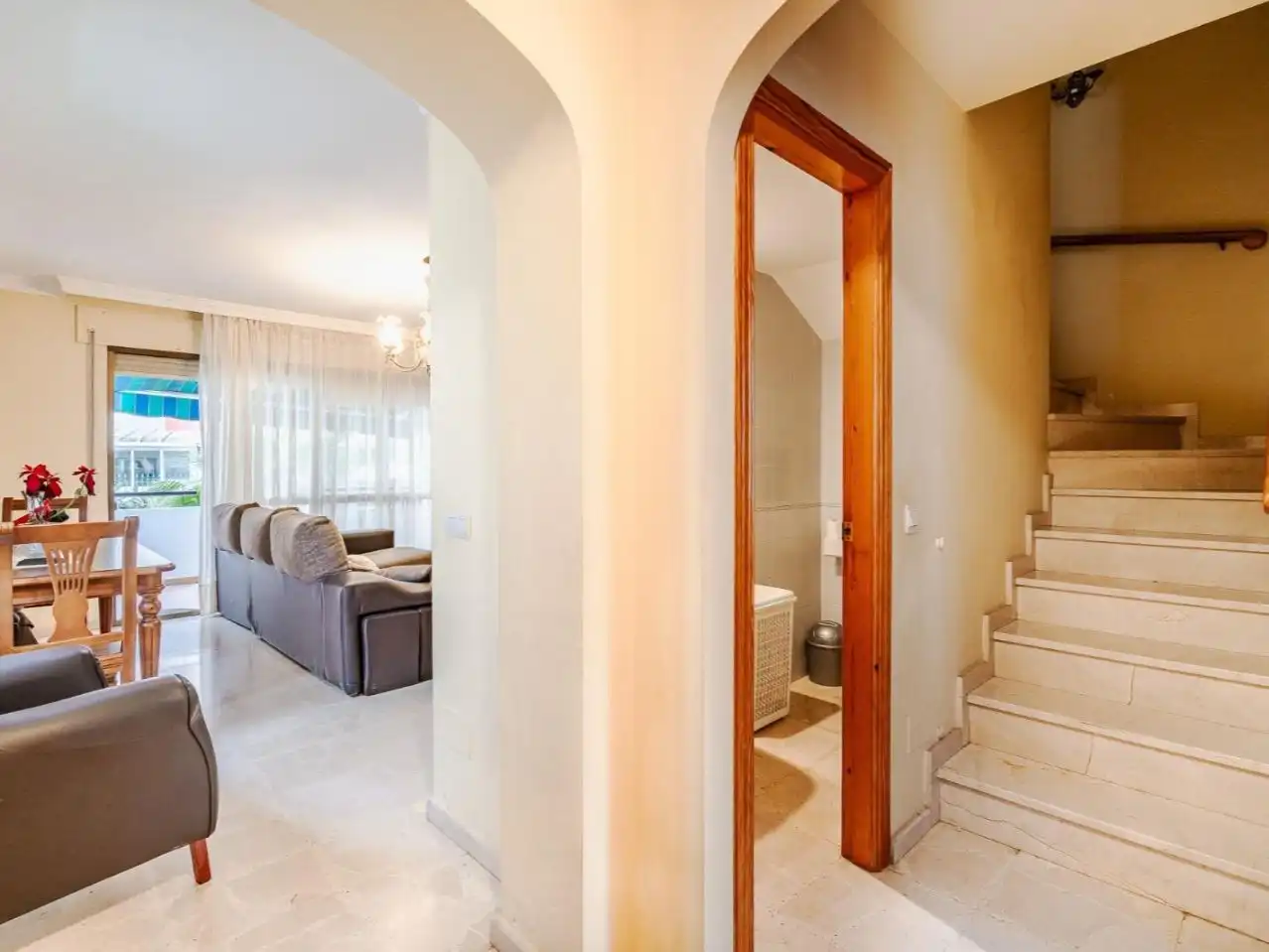 Einfamilien-Reihenhaus zum Verkauf in Calle Vicente Aleixandre, 1, Zona Calvario Einfamilien-Reihenhaus zum Verkauf in Estepona mit Terrasse und Balkon