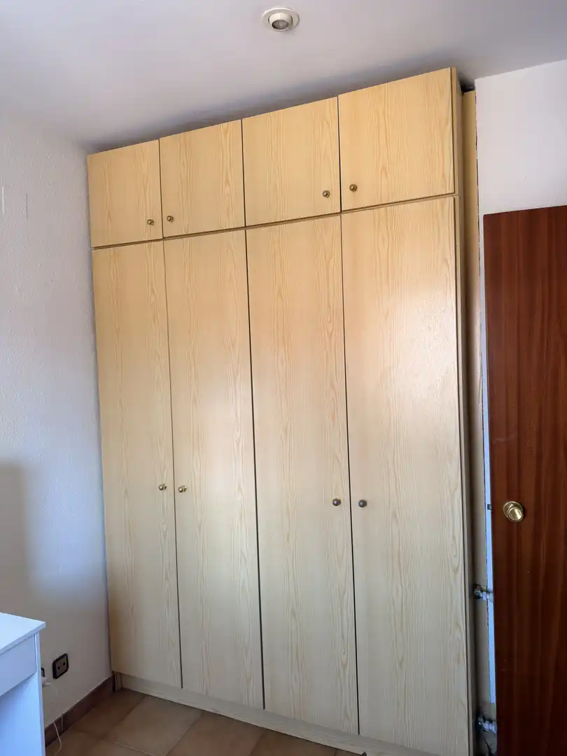 Room in Avinguda Marquès de Montoliu, 9, Nou Eixample Nord Room in Avinguda Marquès de Montoliu, 9, Nou Eixample Nord