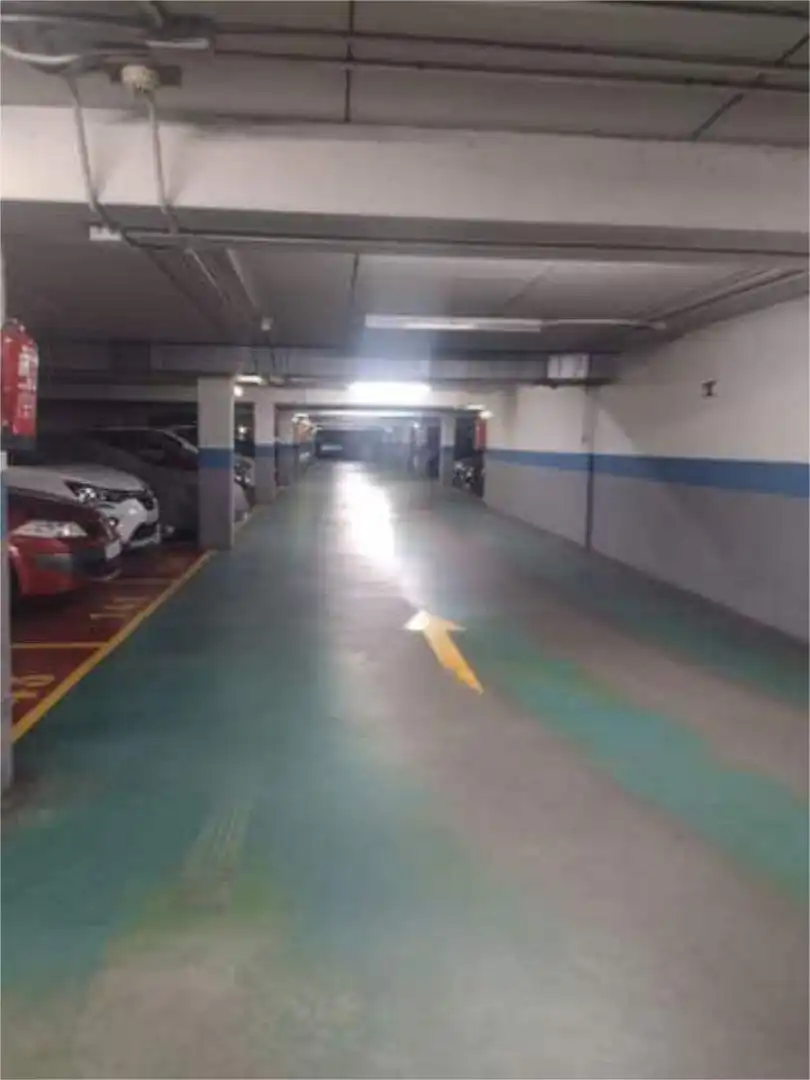 Garage zur Miete in Fozaneldi - Tenderina Parkplatz von Garage zur Miete in Oviedo