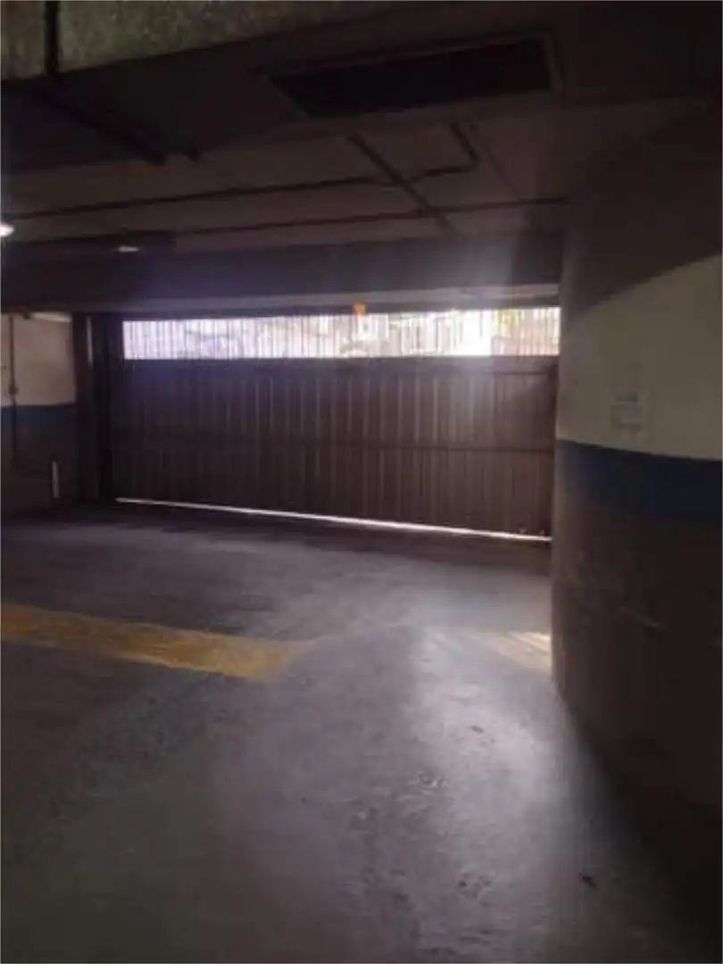 Garage zur Miete in Fozaneldi - Tenderina Parkplatz von Garage zur Miete in Oviedo