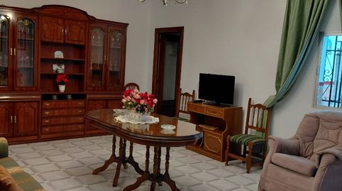 Casa adosada en venta en Calle Escuelas, 3, Castro del Río, Córdoba - imagen 3 Foto 3 de Casa adosada en venta en Calle Escuelas, 3, Castro del Río, Córdoba
