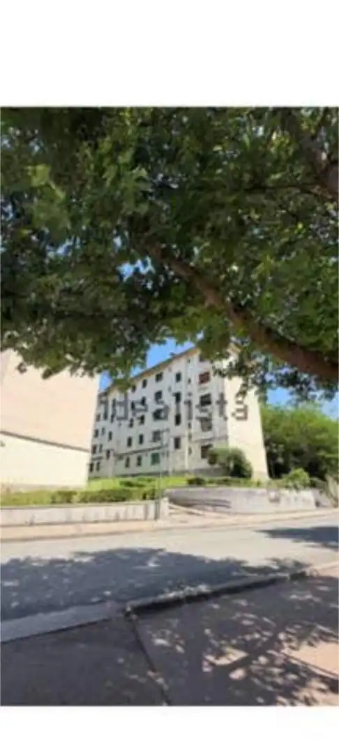 Wohnung zur Miete in Urretxu Außenansicht von Wohnung zur Miete in Urretxu mit Heizung