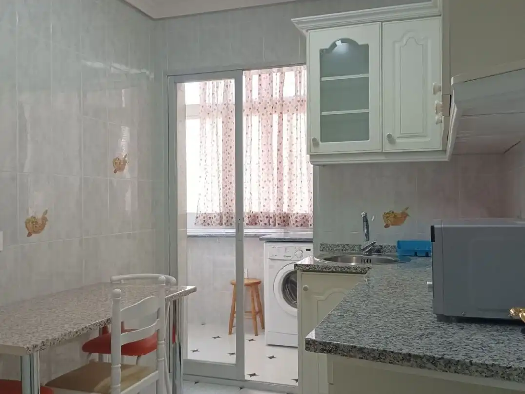 Habitació a Calle Miguel Ángel, 3, Norte - Universidad Cuina de Pis per a compartir en Móstoles amb Aire condicionat, Calefacció i Parquet