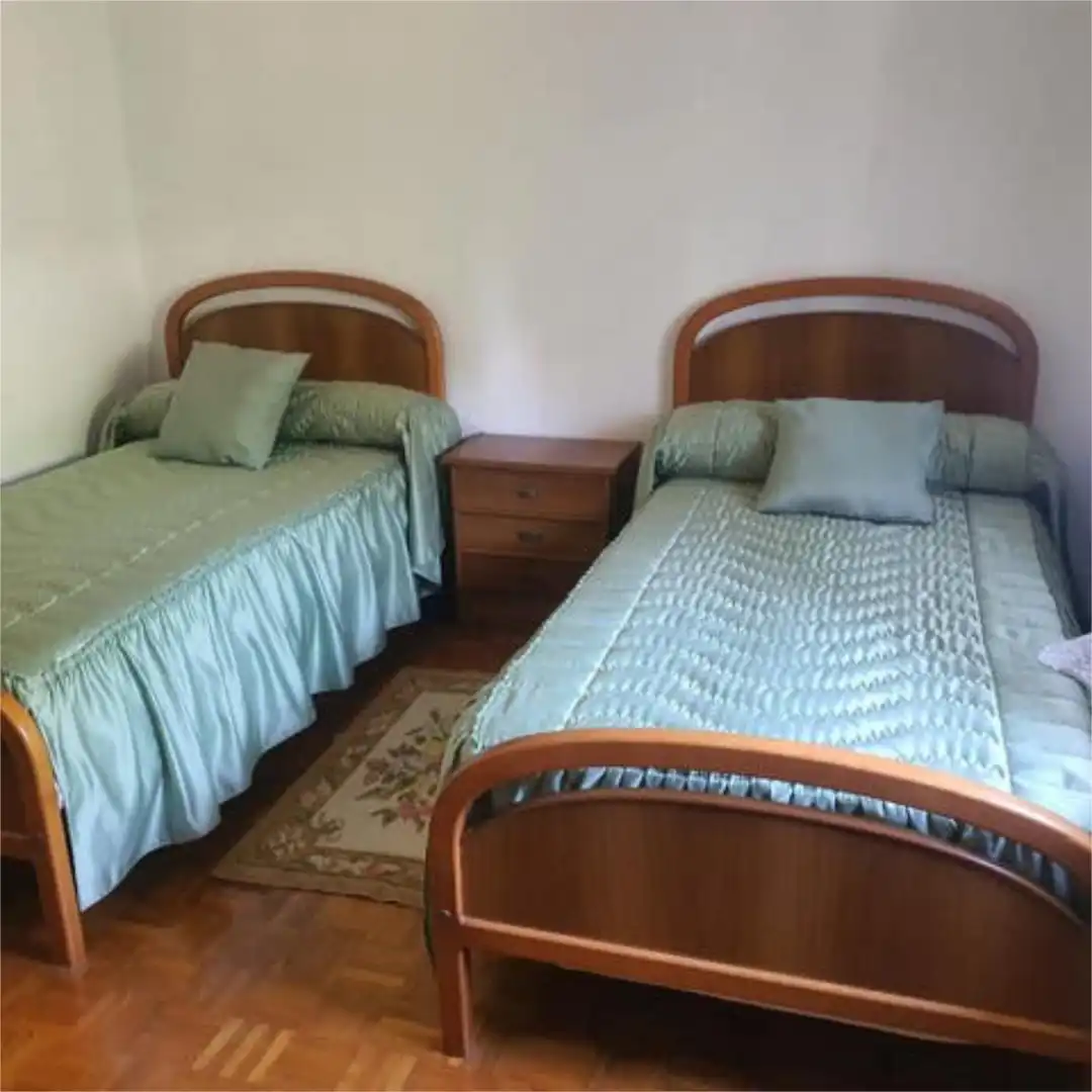 Habitación de Casa adosada de alquiler en Sotresgudo con Calefacción, Jardín privado y Terraza