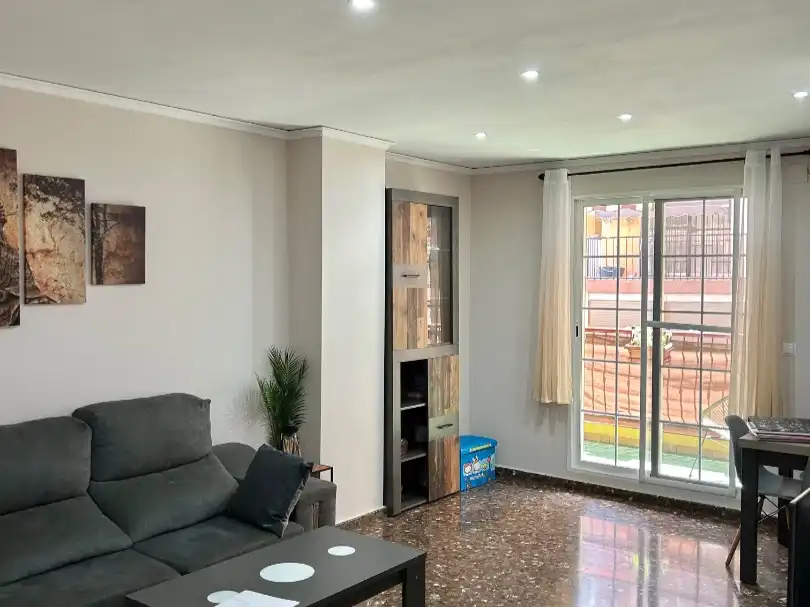 Wohnung zum Verkauf in Carrer de Pizarro, 9, Santa Rita Wohnzimmer von Wohnung zum Verkauf in Paterna mit Klimaanlage und Balkon