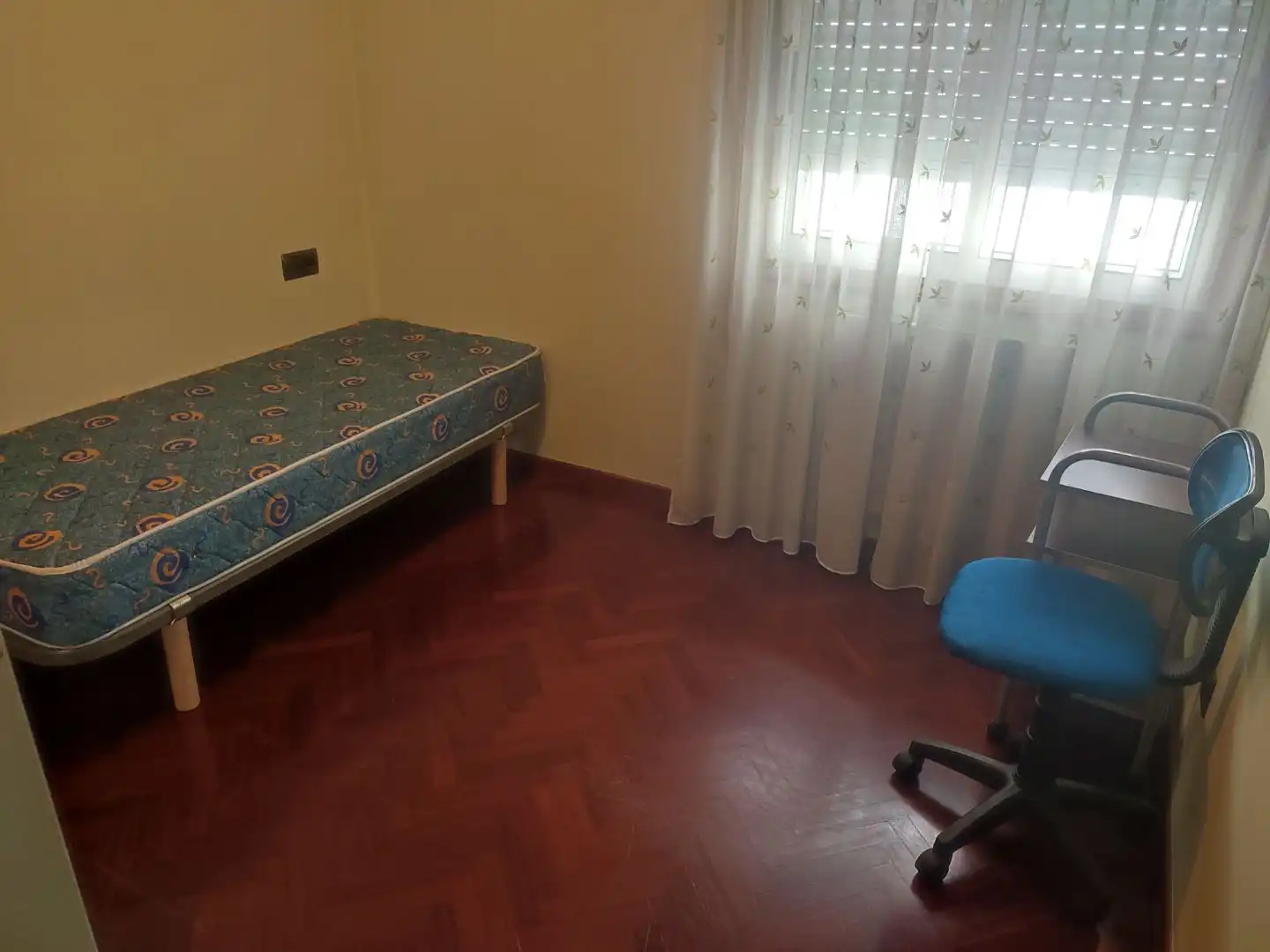 Flat for rent in Avenida de Ramón Nieto, 164, Lavadores Bedroom of Flat for rent in Vigo with Air Conditioner, Heating and Parquet flooring
