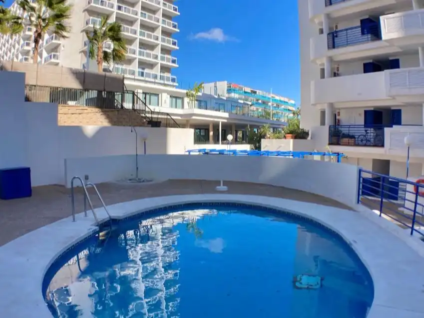 Pis en venda a Calle Torrealmádena, 3, Benalmádena Piscina de Pis en venda en Benalmádena amb Aire condicionat, Terrassa i Piscina