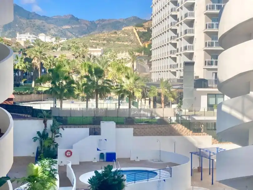 Pis en venda a Calle Torrealmádena, 3, Benalmádena Vista exterior de Pis en venda en Benalmádena amb Aire condicionat, Terrassa i Piscina