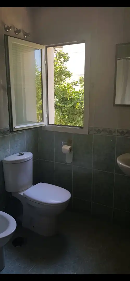 Flat for rent in Calle Júpiter, 10, La Guija Bathroom of Flat for rent in Ciudad Real with Air Conditioner, Heating and Parquet flooring