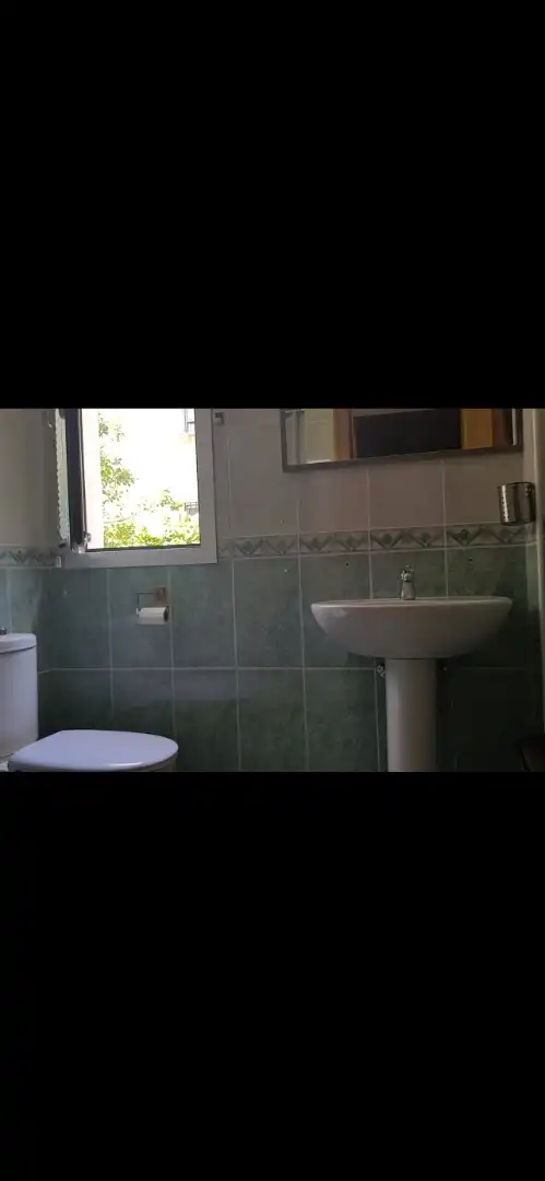 Flat for rent in Calle Júpiter, 10, La Guija Bathroom of Flat for rent in Ciudad Real with Air Conditioner, Heating and Parquet flooring