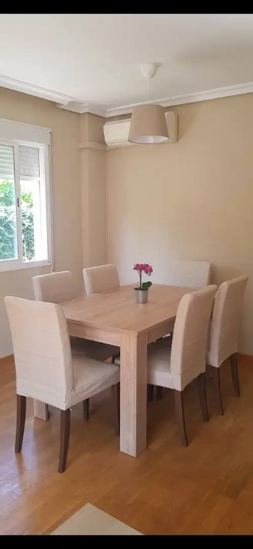 Flat for rent in Calle Júpiter, 10, La Guija Dining room of Flat for rent in Ciudad Real with Air Conditioner, Heating and Parquet flooring