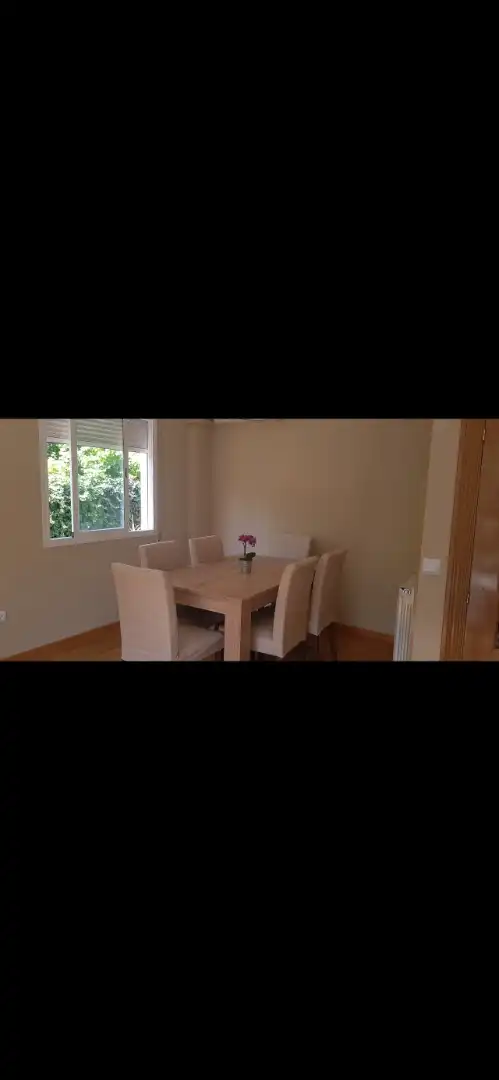 Flat for rent in Calle Júpiter, 10, La Guija Dining room of Flat for rent in Ciudad Real with Air Conditioner, Heating and Parquet flooring