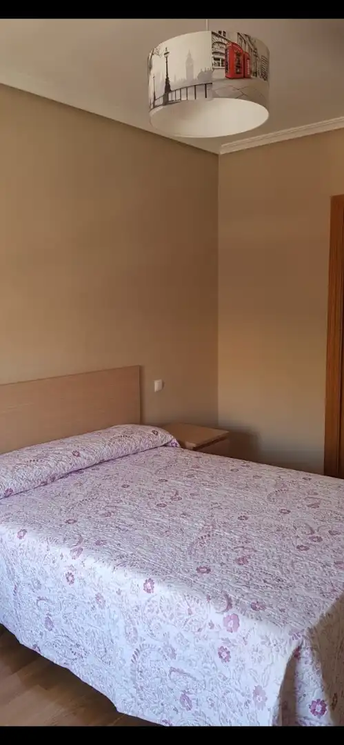 Flat for rent in Calle Júpiter, 10, La Guija Bedroom of Flat for rent in Ciudad Real with Air Conditioner, Heating and Parquet flooring