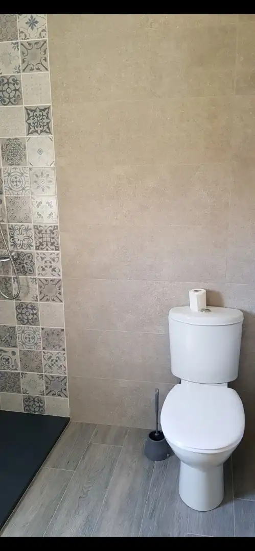 Flat for rent in Calle Júpiter, 10, La Guija Bathroom of Flat for rent in Ciudad Real with Air Conditioner, Heating and Parquet flooring