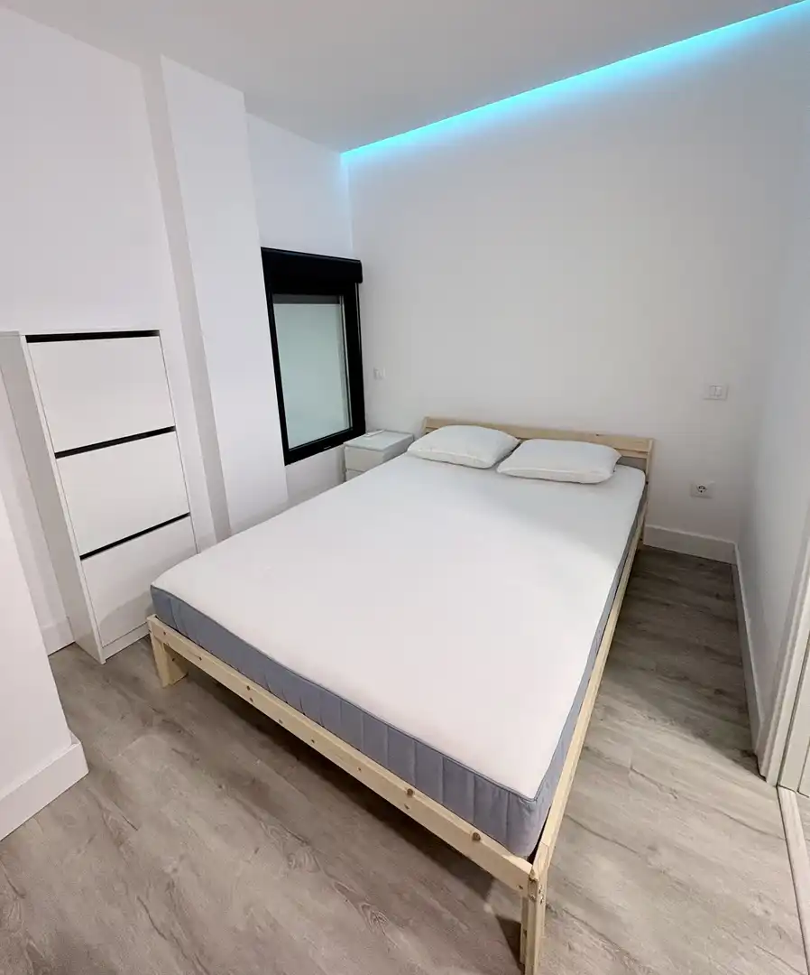 Loft en venda a Avenida del Puente Cultural, 3, San Sebastián de los Reyes Dormitori de Loft en venda en San Sebastián de los Reyes amb Aire condicionat