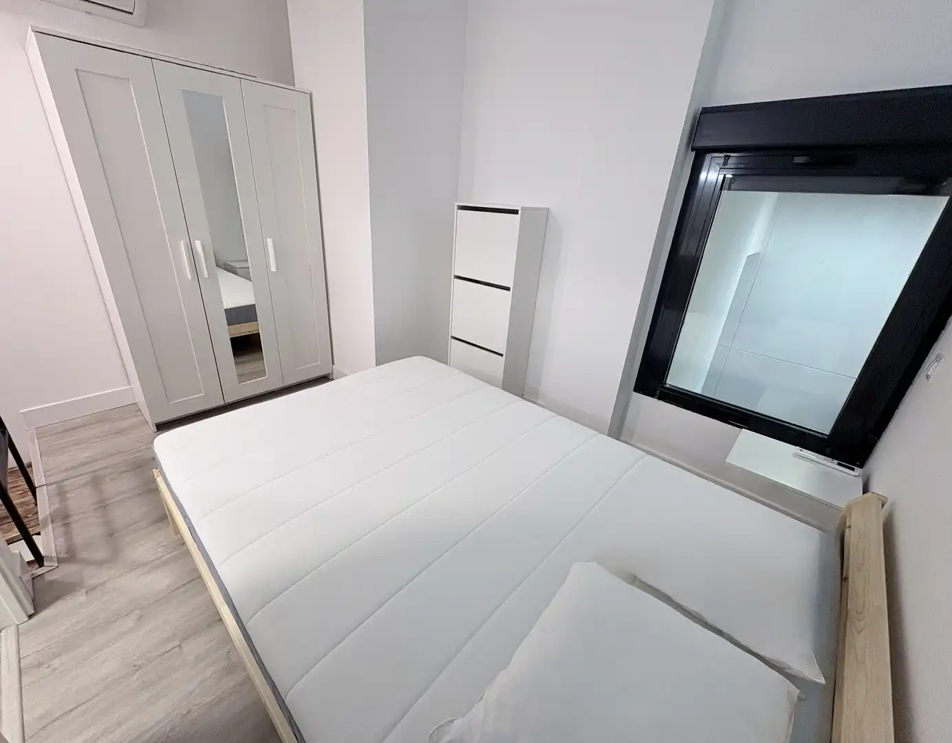 Loft en venda a Avenida del Puente Cultural, 3, San Sebastián de los Reyes Dormitori de Loft en venda en San Sebastián de los Reyes amb Aire condicionat