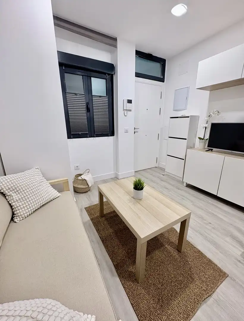 Estudio en venta en Avenida del Puente Cultural, 3, Dehesa Vieja - Puente Cultural Habitación de Estudio en venta en San Sebastián de los Reyes con Aire acondicionado