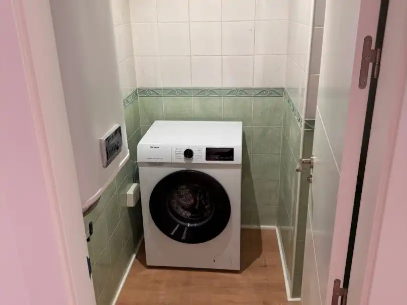 Wohnung zur Miete in Calle Pez Dorado, 18, Calvario Badezimmer von Wohnung zur Miete in Torremolinos mit Klimaanlage, Heizung und Parkett