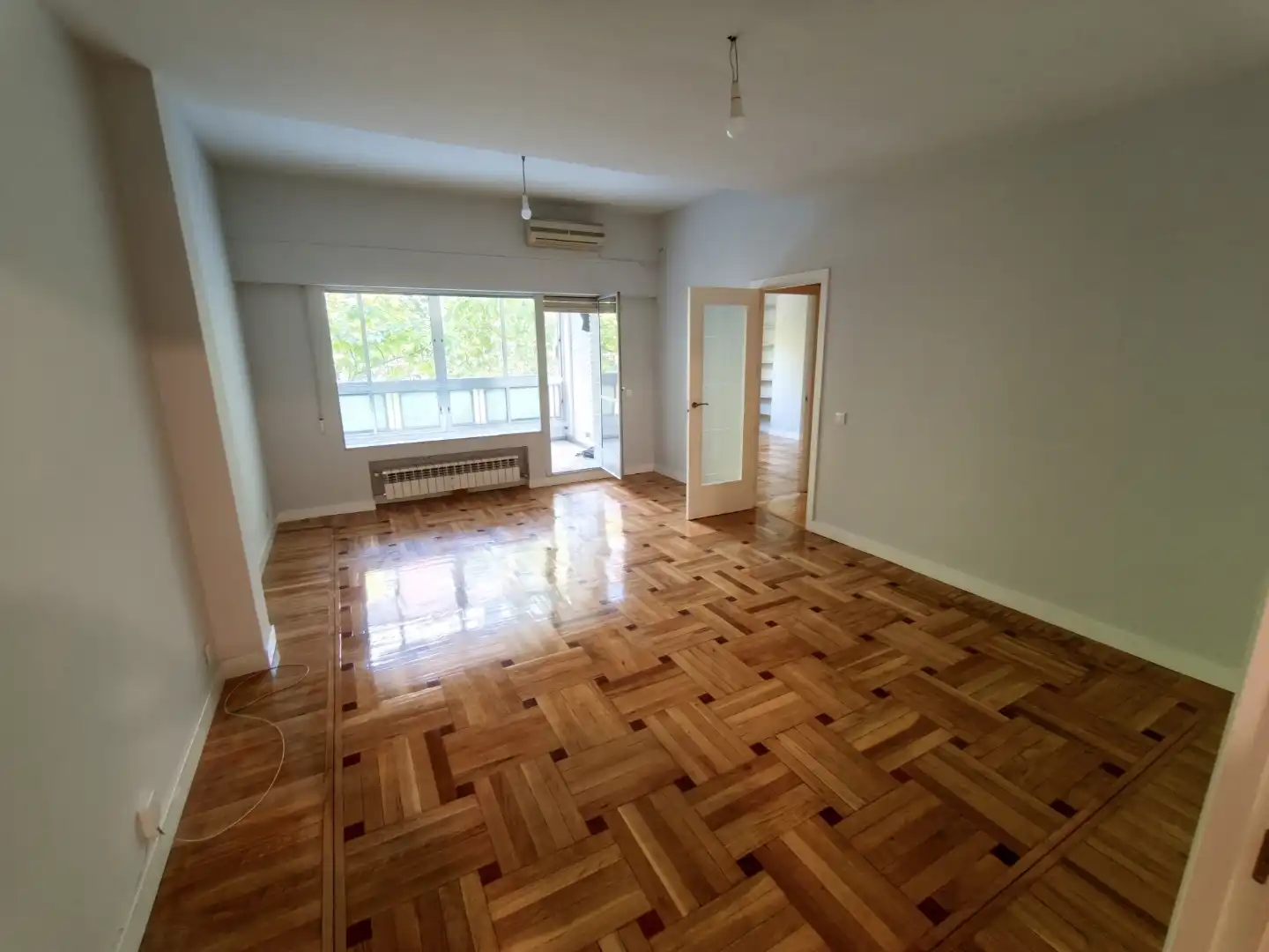 Living room of Flat for rent in  Madrid Capital  with Air Conditioner and Terrace
