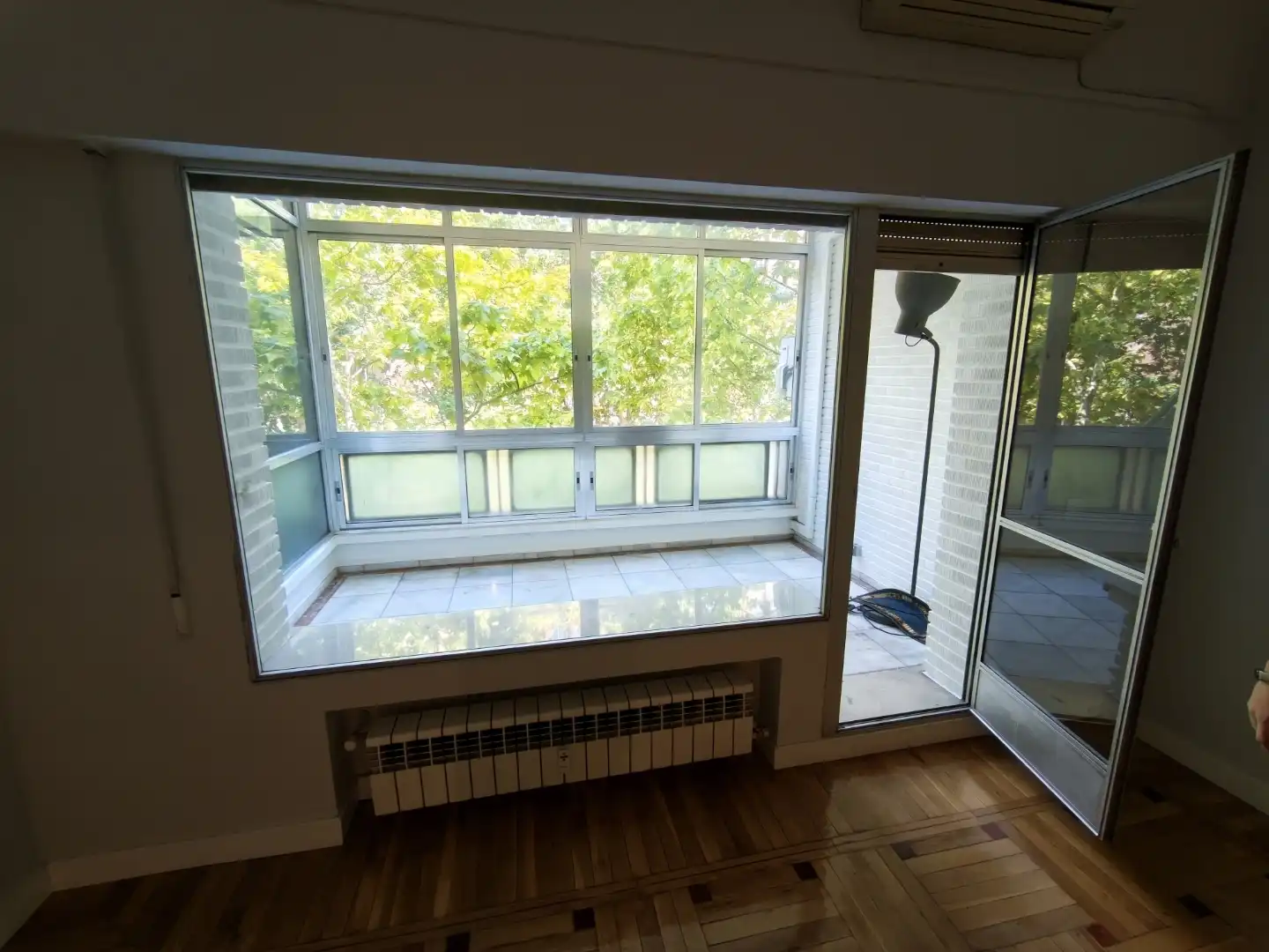 Balcony of Flat for rent in  Madrid Capital  with Air Conditioner and Terrace