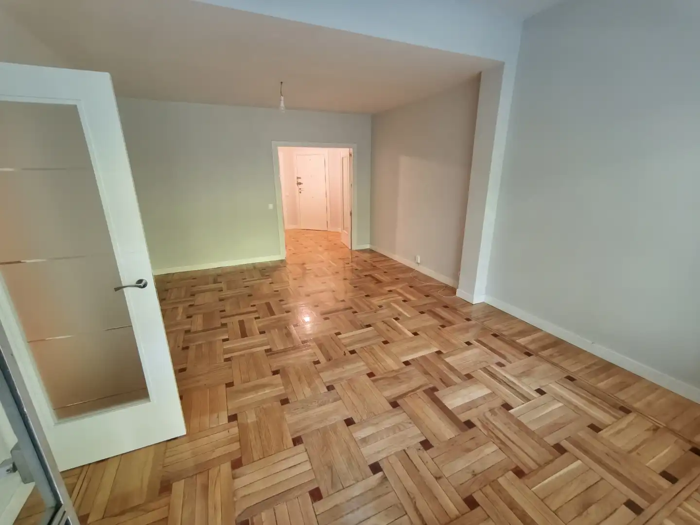 Flat for rent in  Madrid Capital  with Air Conditioner and Terrace