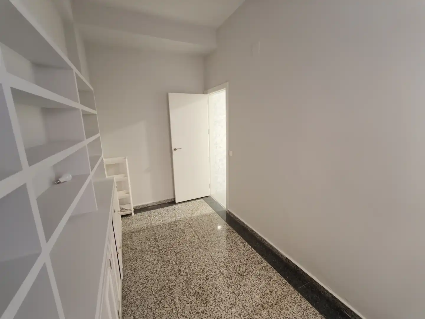 Flat for rent in  Madrid Capital  with Air Conditioner and Terrace