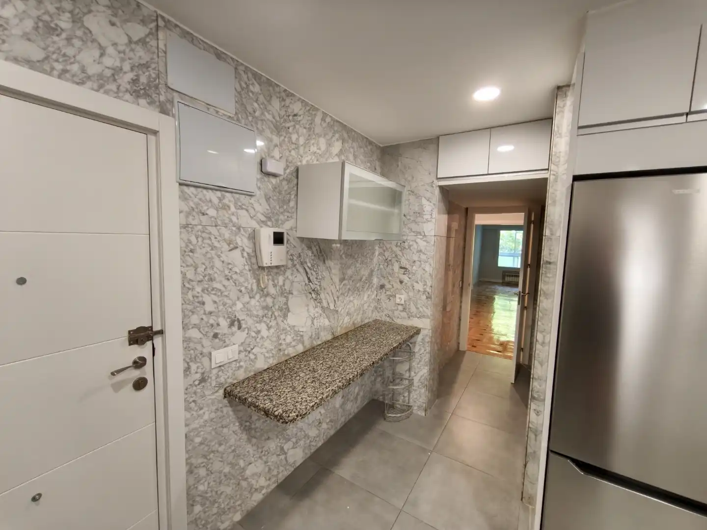 Kitchen of Flat for rent in  Madrid Capital  with Air Conditioner and Terrace