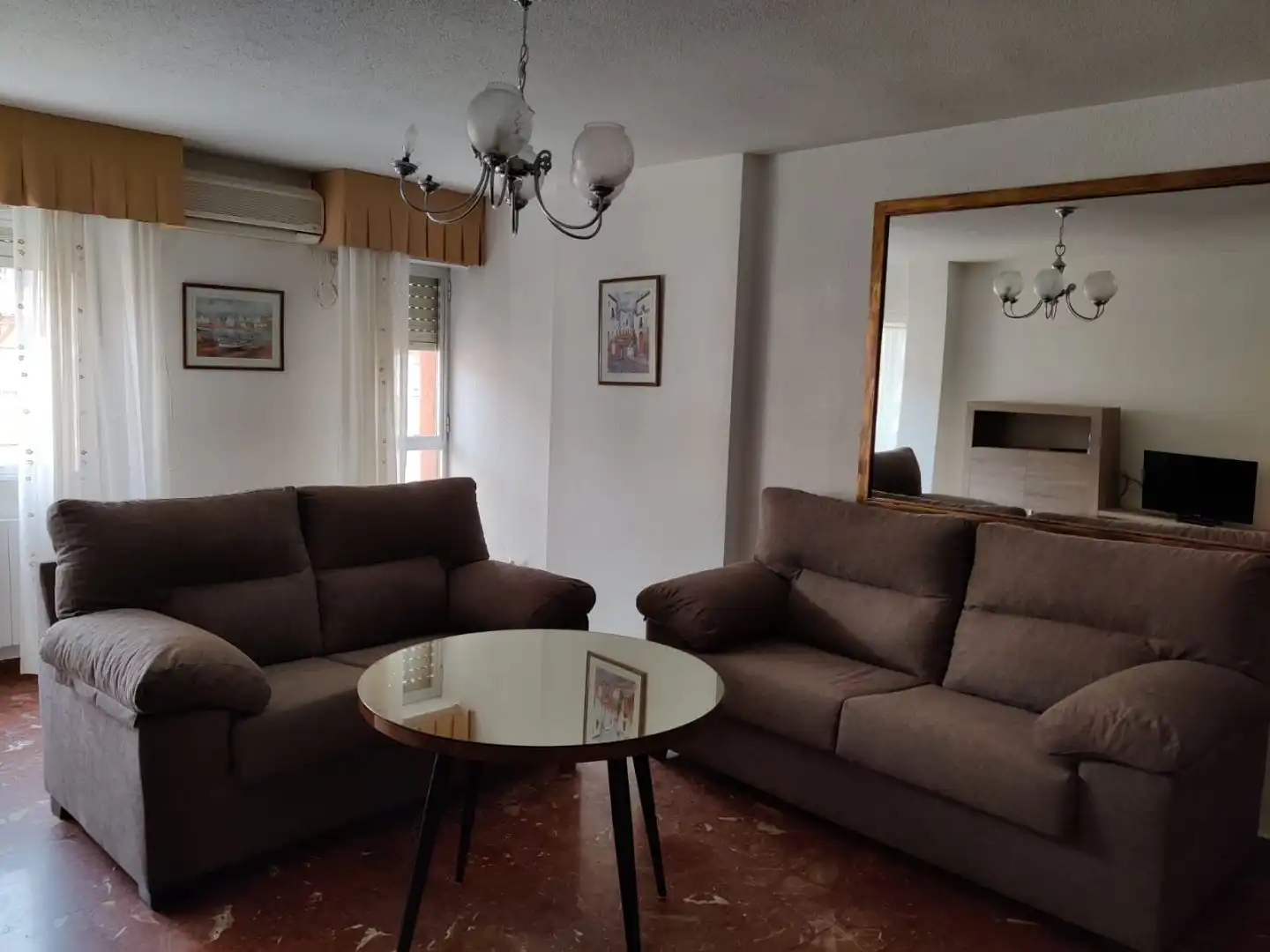 Habitació a Avenida de Andalucía, 43, Hospital Sala d'estar de Pis per a compartir en Jaén amb Aire condicionat, Calefacció i Terrassa