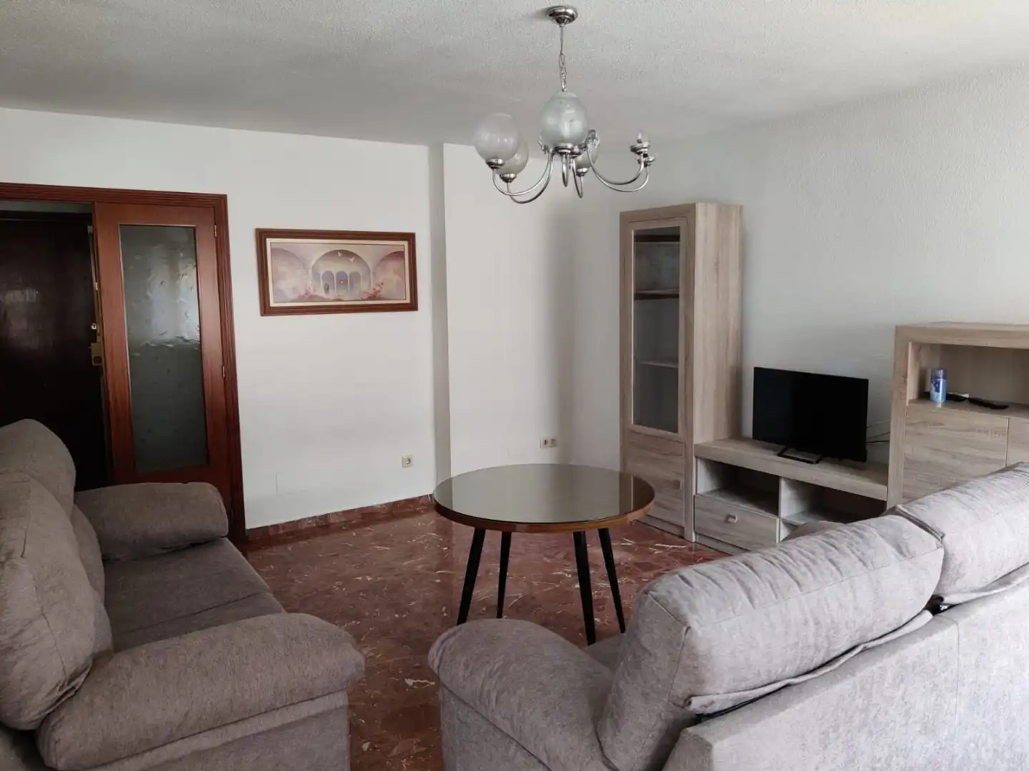 Habitació a Avenida de Andalucía, 43, Hospital Sala d'estar de Pis per a compartir en Jaén amb Aire condicionat, Calefacció i Terrassa