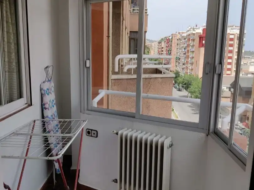 Habitació a Avenida de Andalucía, 43, Hospital Terrassa de Pis per a compartir en Jaén amb Aire condicionat, Calefacció i Terrassa
