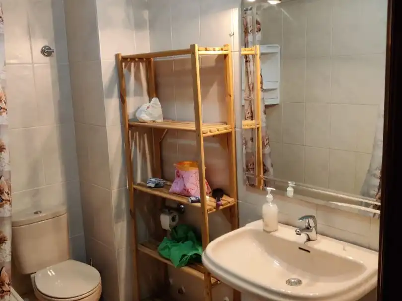 Habitació a Avenida de Andalucía, 43, Hospital Bany de Pis per a compartir en Jaén amb Aire condicionat, Calefacció i Terrassa