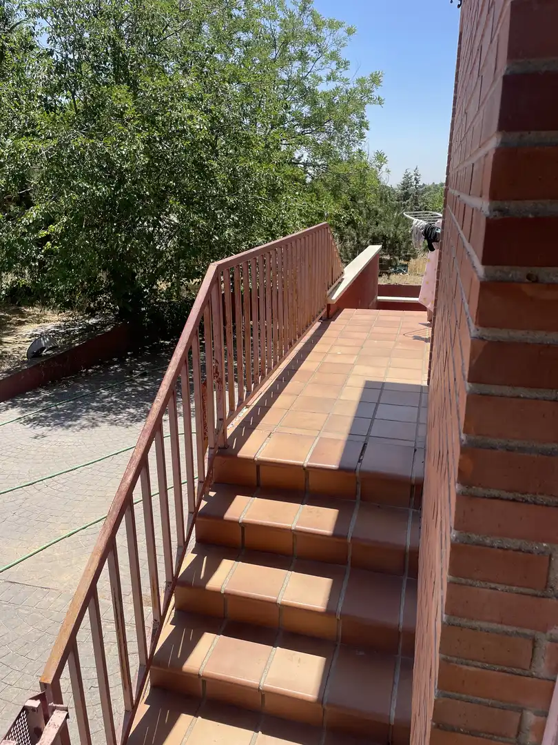 Houses for sale in Calle Guadalajara, 4, Ribatejada Balcony of Houses for sale in Ribatejada with Heating, Terrace and Furnished