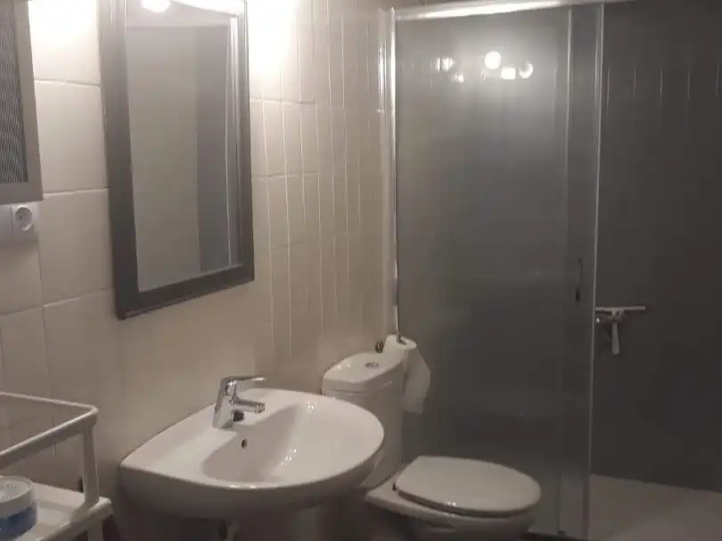 Flat for rent in Avinguda del Comte de Torrefiel, 20, El Llombo Bathroom of Flat for rent in Ontinyent with Terrace, Furnished and Balcony