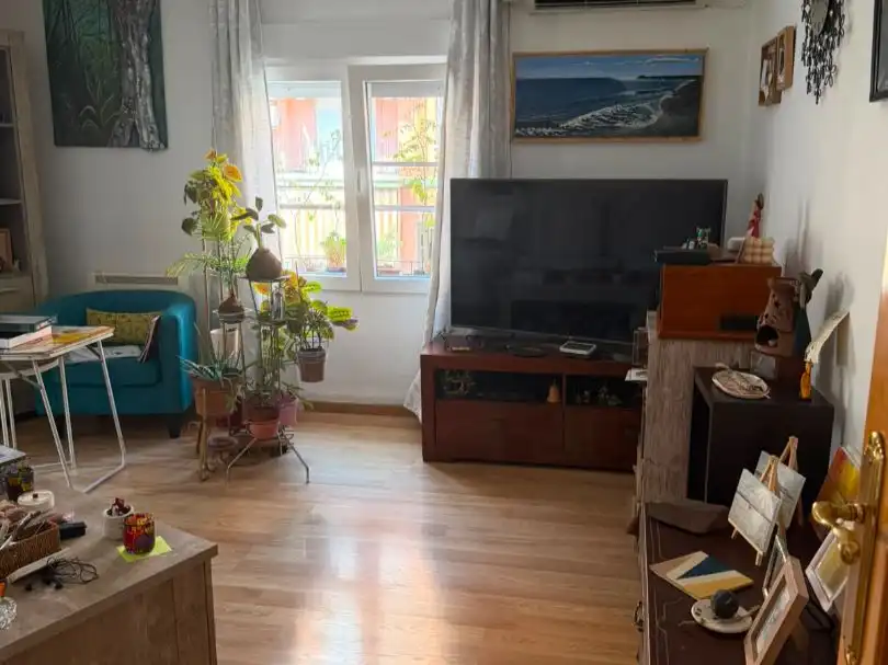 Flat for sale in Avinguda de la Constitució, 62, Morvedre Living room of Flat for sale in Valencia Capital with Air Conditioner
