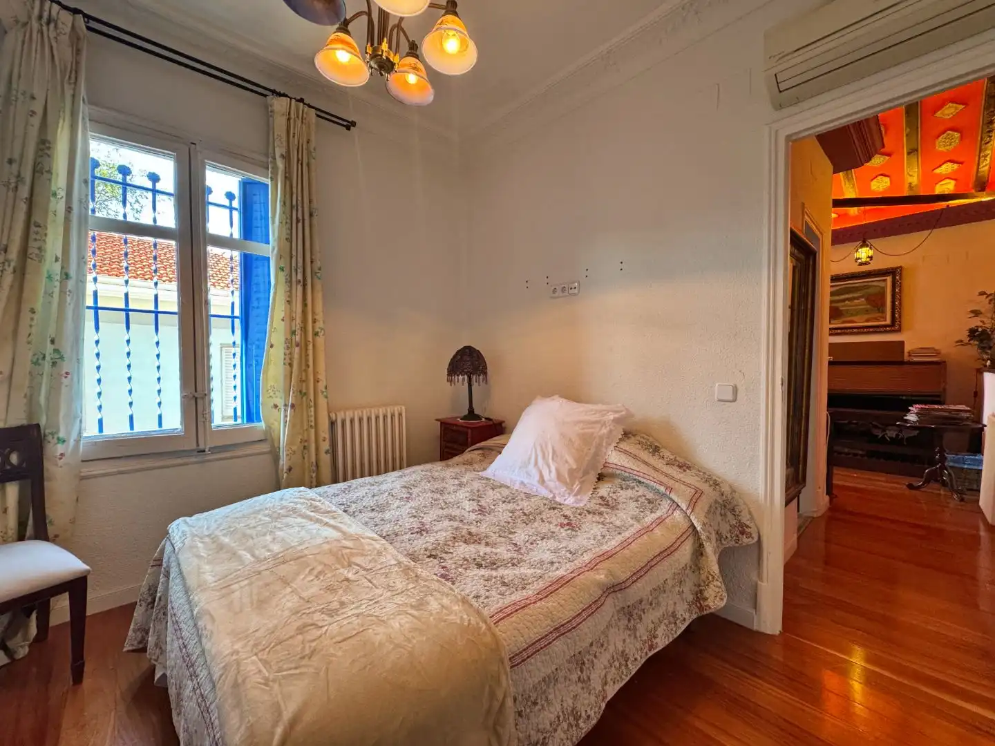 Houses for sale in Calle del Marqués de Vallejo, 13, Madrid Capital Bedroom of Houses for sale in Madrid Capital with Air Conditioner