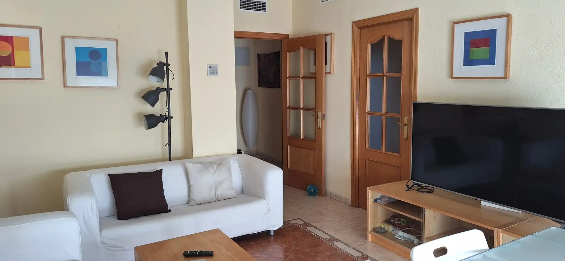 Piso de alquiler en Paseo Condes de Barcelona, 12, Maria Auxiliadora - Barriada de Llera Sala de estar de Piso de alquiler en Badajoz con Aire acondicionado, Calefacción y Terraza