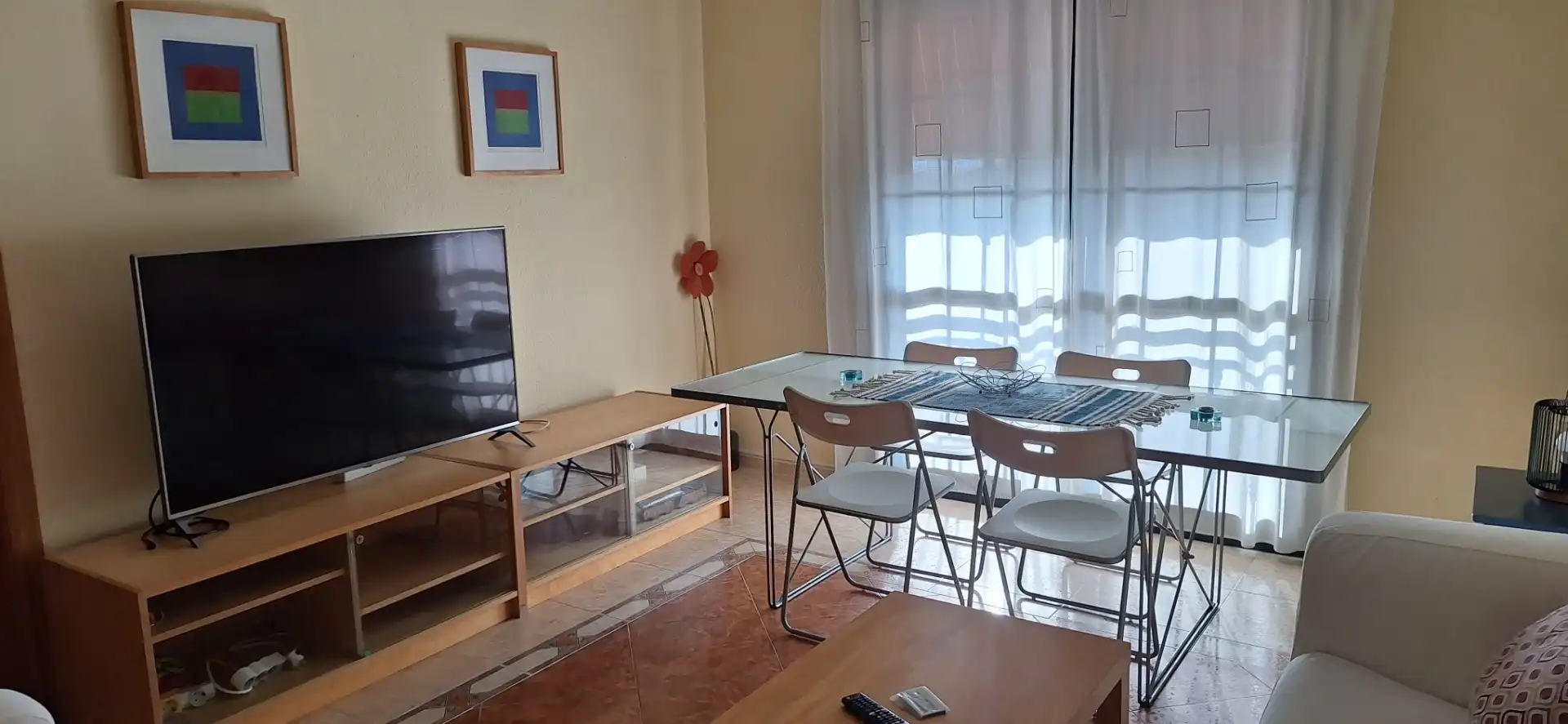 Piso de alquiler en Paseo Condes de Barcelona, 12, Maria Auxiliadora - Barriada de Llera Sala de estar de Piso de alquiler en Badajoz con Aire acondicionado, Calefacción y Terraza