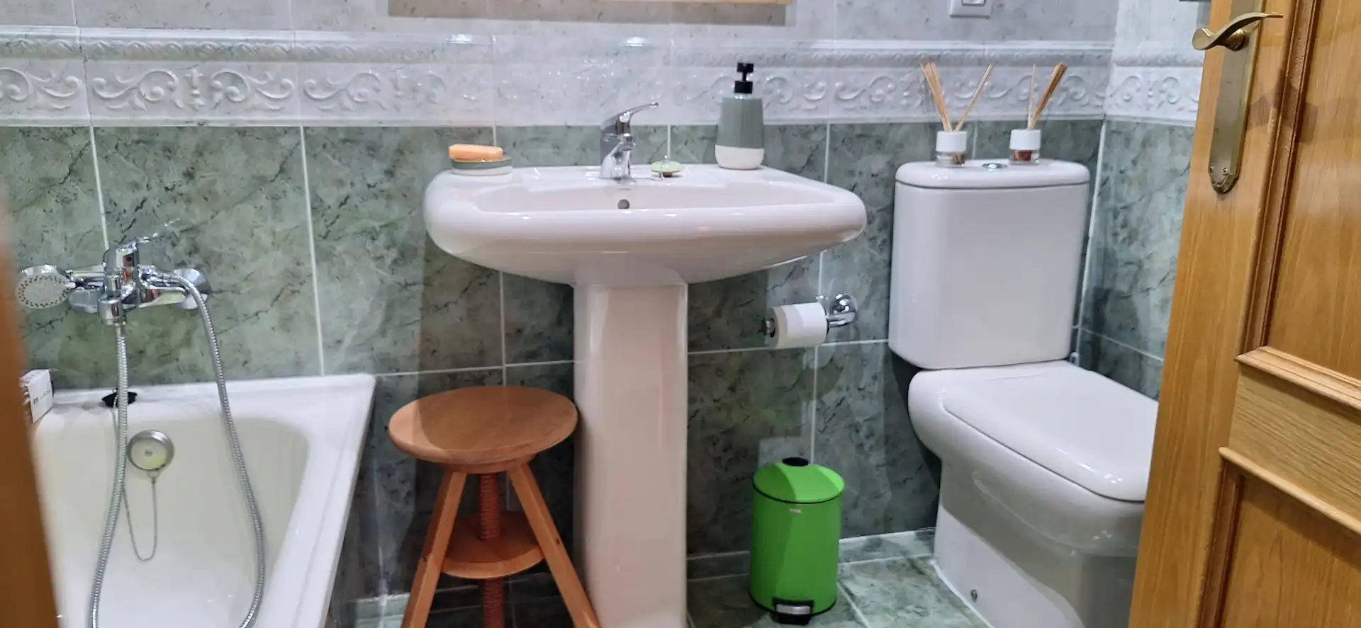 Piso de alquiler en Paseo Condes de Barcelona, 12, Maria Auxiliadora - Barriada de Llera Baño de Piso de alquiler en Badajoz con Aire acondicionado, Calefacción y Terraza