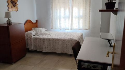 Piso de alquiler en Calle Espejo Blancas, 10, Santa Rosa - Valdeolleros, Córdoba Capital - imagen 5 Foto 5 de Piso de alquiler en Calle Espejo Blancas, 10, Santa Rosa - Valdeolleros, Córdoba Capital