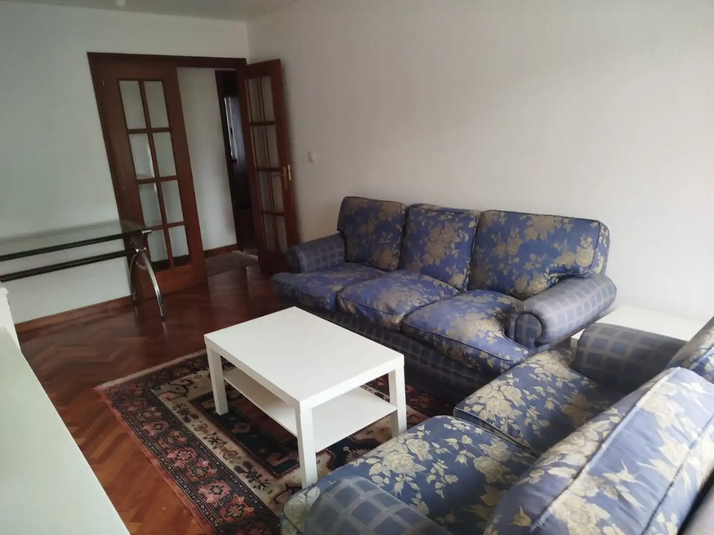 Flat for rent in Rúa Alcalde Jaime Hervada, 17, Agra del Orzán - Ventorrillo Living room of Flat for rent in A Coruña Capital with Parquet flooring, Furnished and Video intercom