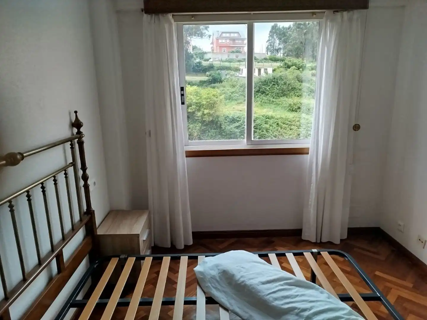 Flat for rent in Rúa Alcalde Jaime Hervada, 17, Agra del Orzán - Ventorrillo Bedroom of Flat for rent in A Coruña Capital with Parquet flooring, Furnished and Video intercom