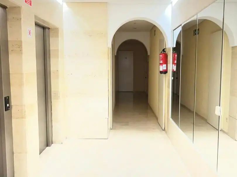 Flat for rent in Avenida de Kansas City, 7, La Calzada - La Florida