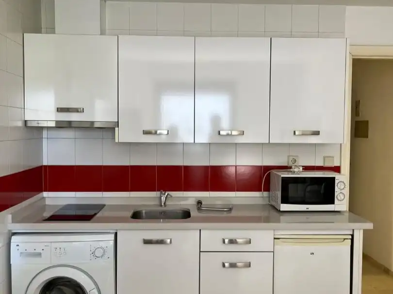 Flat for rent in Avenida de Kansas City, 7, La Calzada - La Florida